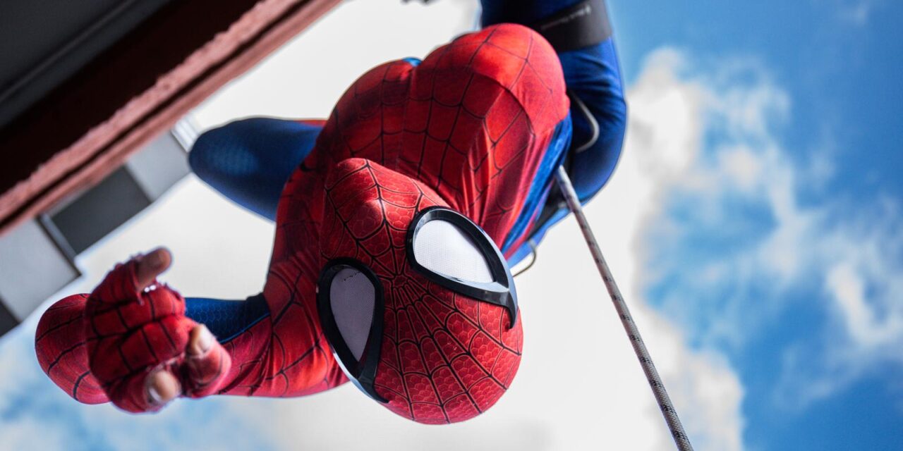 Upoznajte velikogoričkog Spider-Mana! Vatrogasac u kostimu superheroja razveseljava djecu