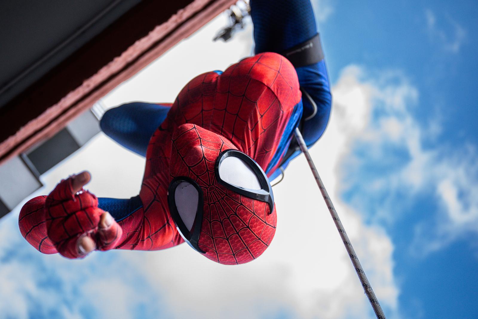 Upoznajte velikogoričkog Spider-Mana! Vatrogasac u kostimu superheroja razveseljava djecu