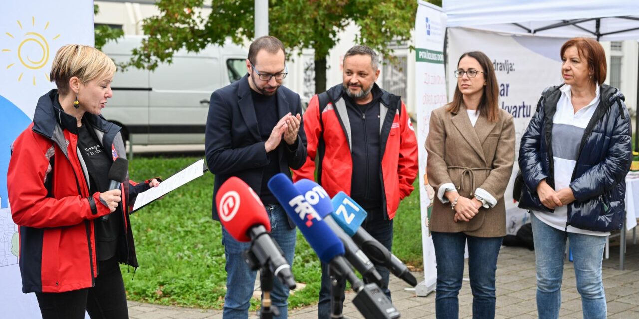 Zagreb: Tomislav Tomašević sudjelovao je u akciji Sajam zdravlja: „Štampar u tvom kvartu“