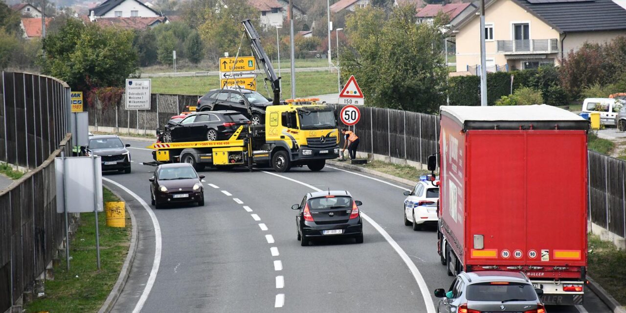 Slavonski Brod: U frontalnom sudaru kod graničnog prijelaza ozlijeđene su četiri osobe