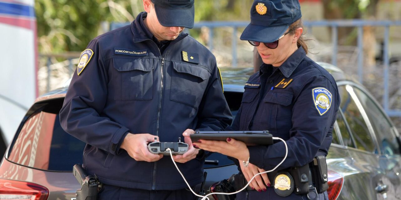 �ibenik: U policijskoj akciji kontrole prometa uklju?eni prvi put i dronovi