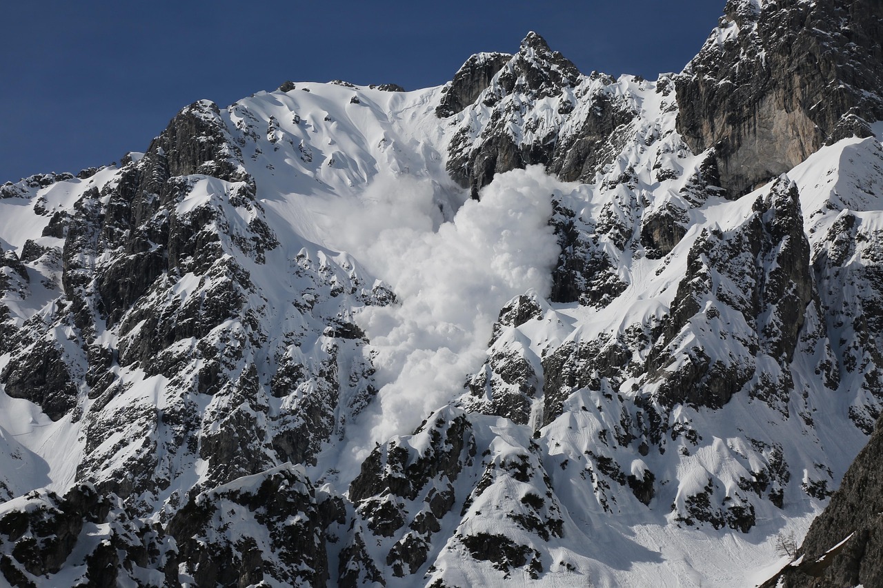 avalanche-4967568_1280