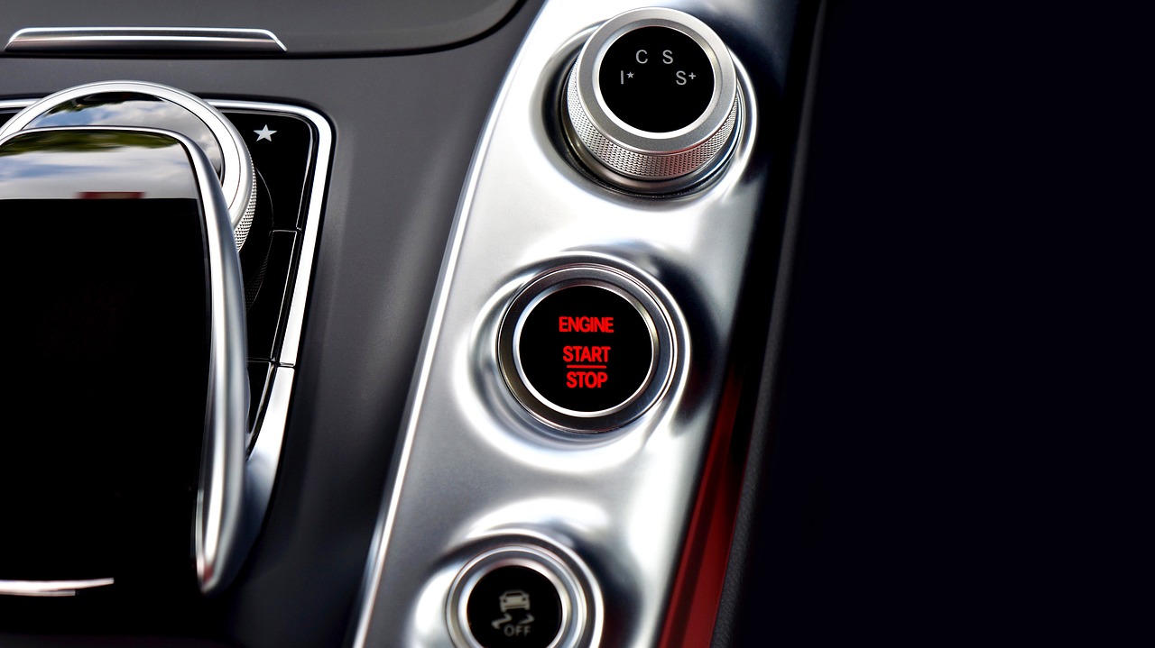 car-2498289_1280
