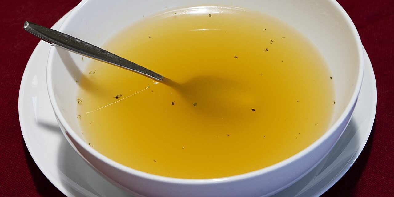 clear-broth-1623462_1280