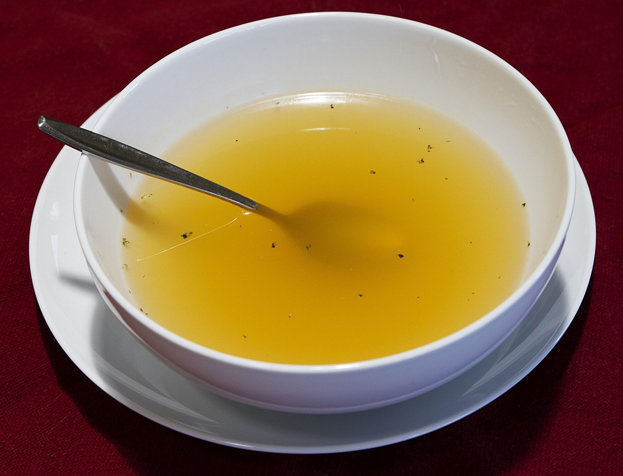 clear-broth-1623462_1280