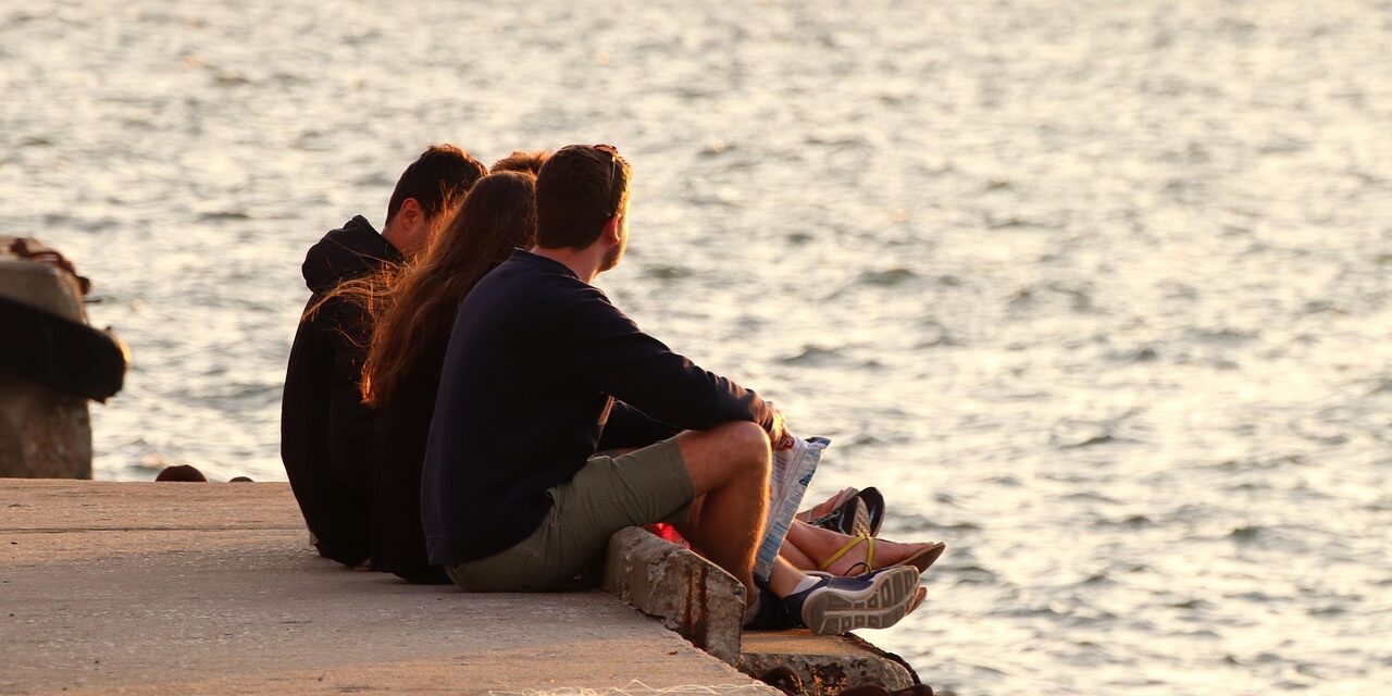 youth-3465038_1280