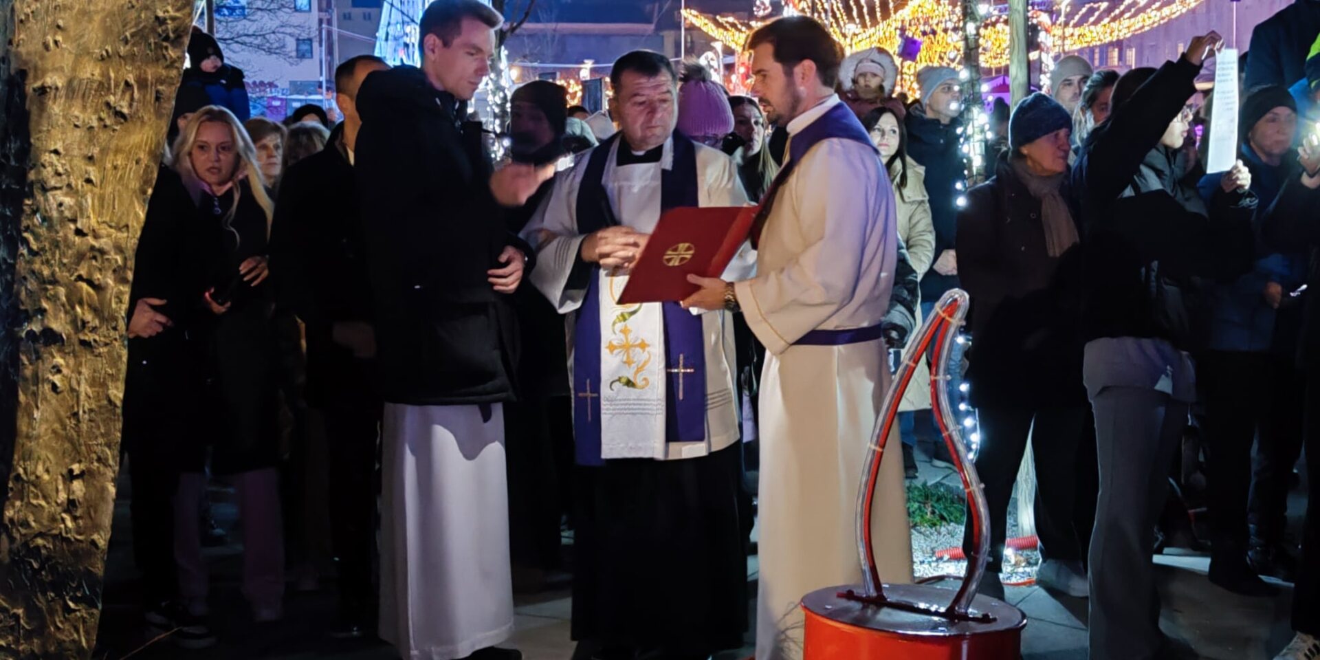 0b7df2b2-5b15-4d40-befc-cc3a96541a1a