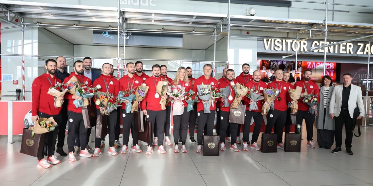 251128_docek rukomet (2)