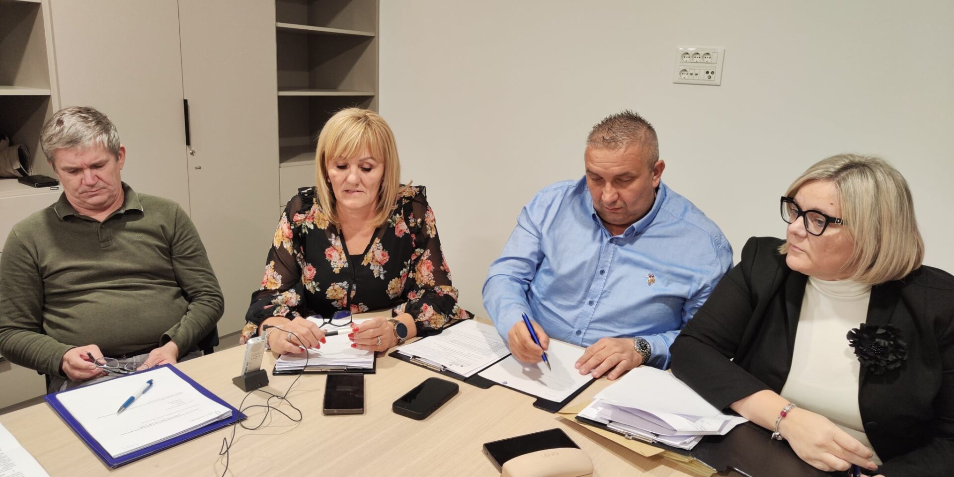 7c8b7625-2caf-44b0-b94d-e2a250ed0d68