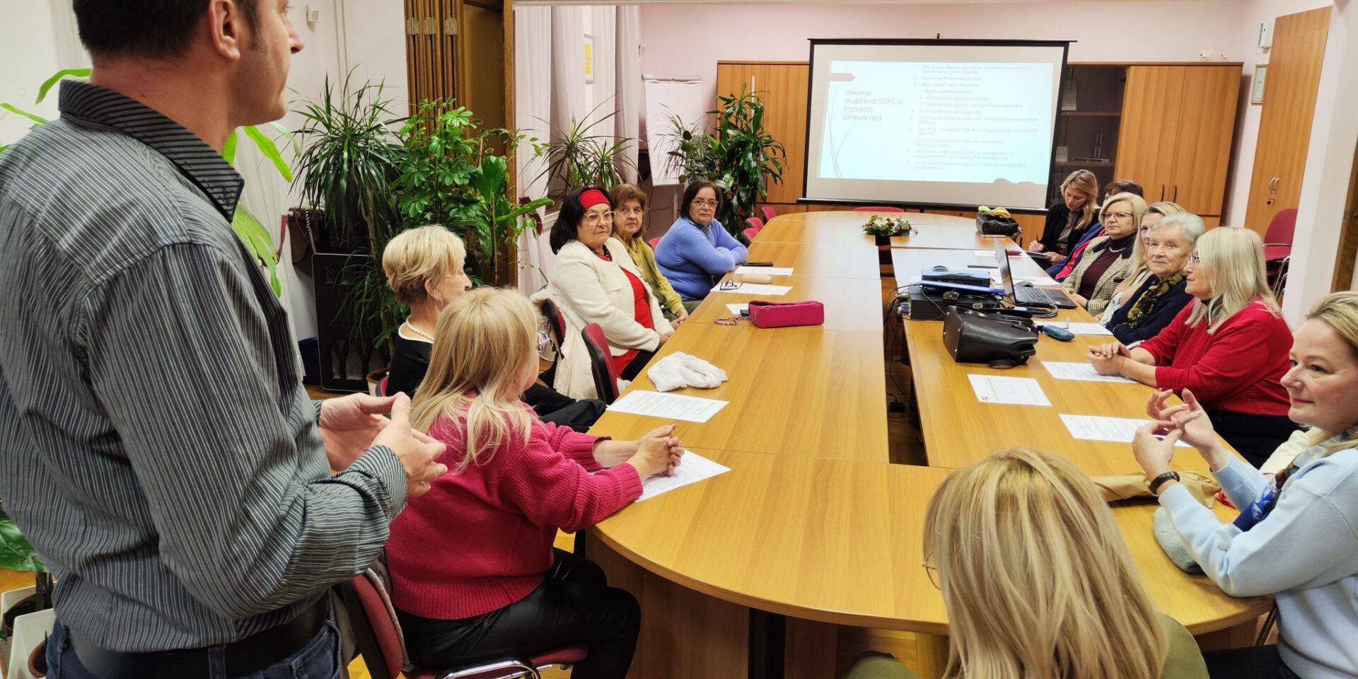 7ce06798-dbb8-4ff4-b2d5-5b0381faf5f4