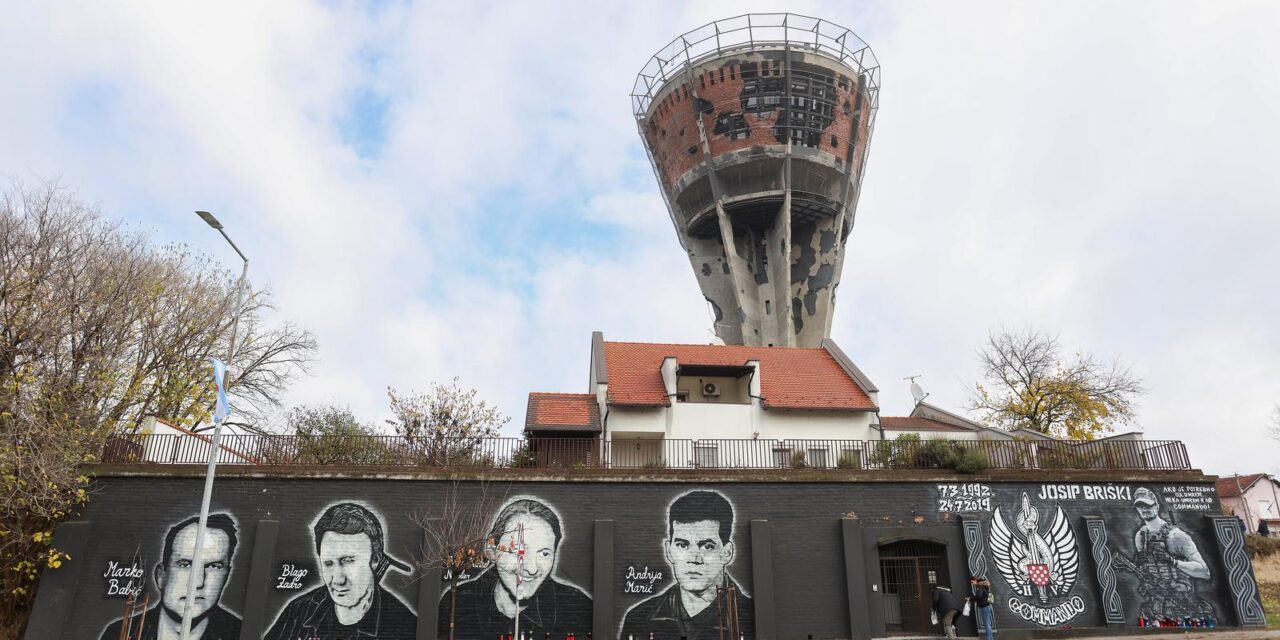 Vukovar: Okupljanje uoči 34. obljetnice stradanja Vukovara
