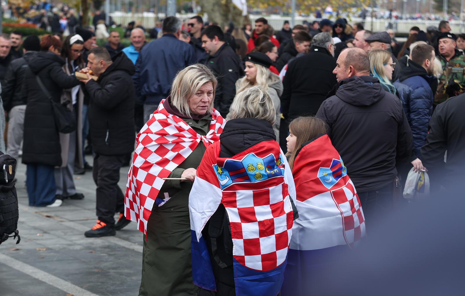 Vukovar: Okupljanje uoči 34. obljetnice stradanja Vukovara