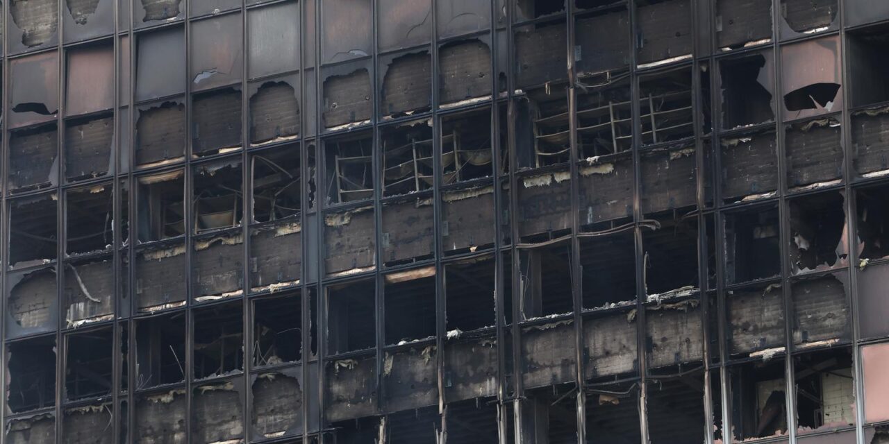 Zagreb: Vatrogasne intervencije na neboderu Vjesnik nastavljaju se i danas