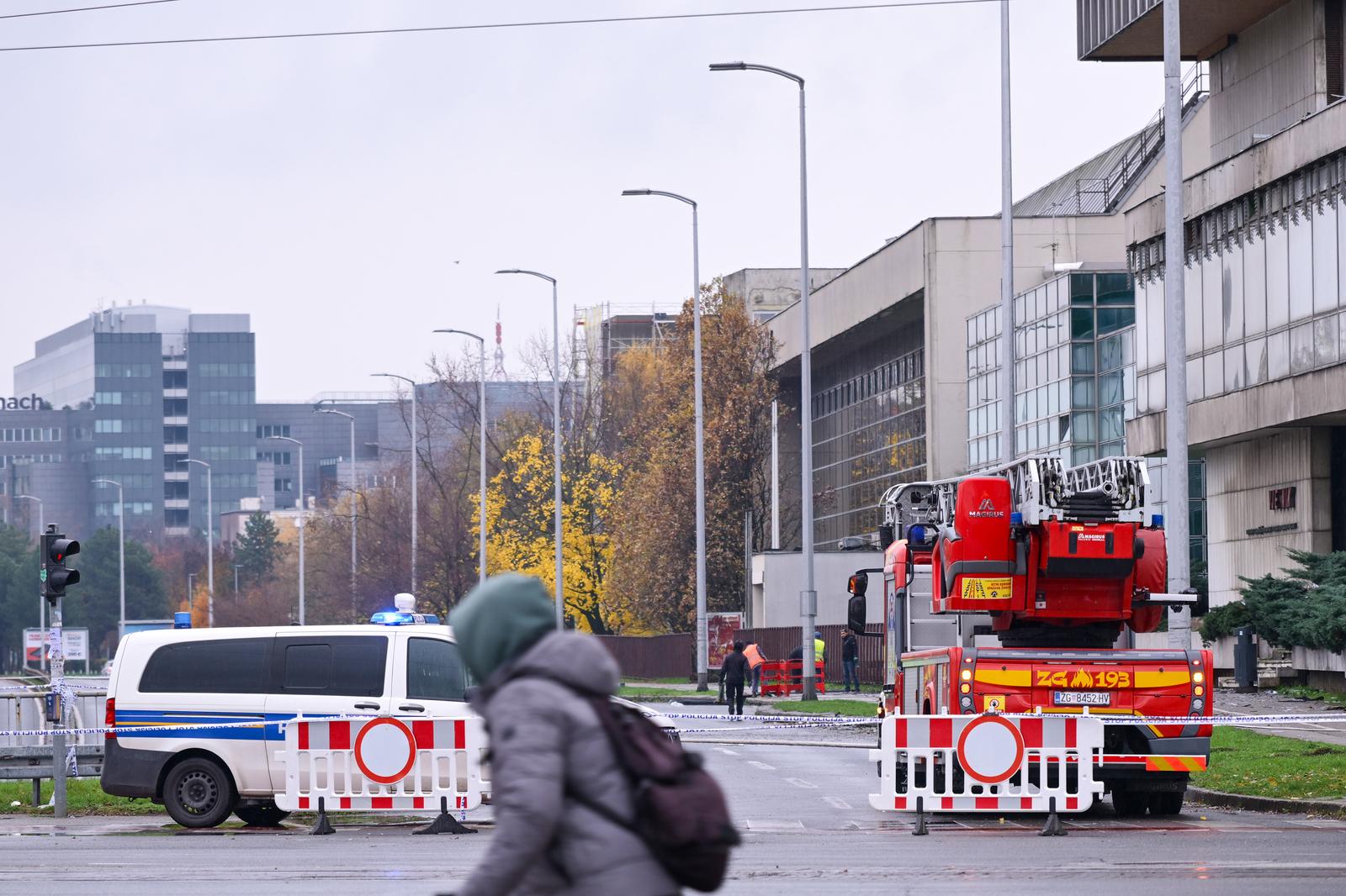 Zagreb: Zbog privremenog zatvaranja prometnica u zoni Vjesnika i dalje se stvaraju ogromne prometne gužve