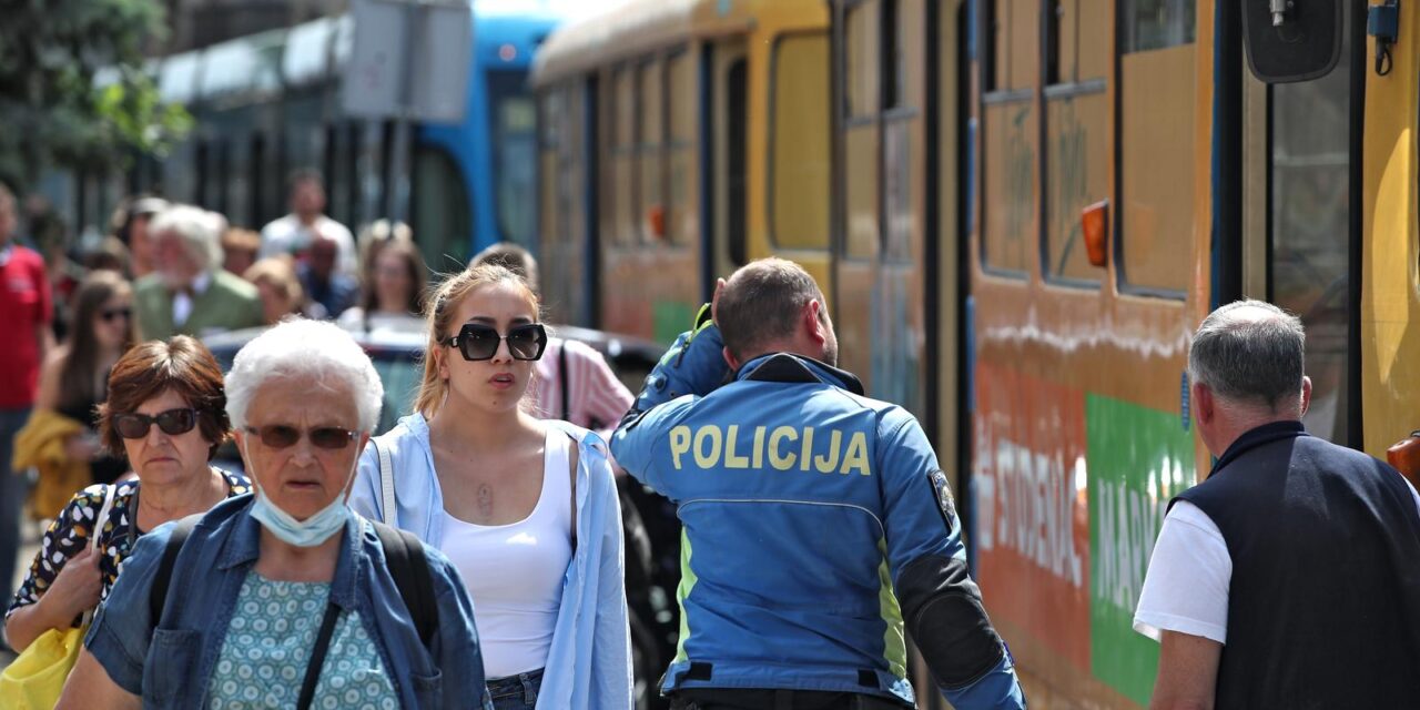 Zagreb: Zbog sudara automobila i tramvaja u Ilici nastao veliki zastoj prometa