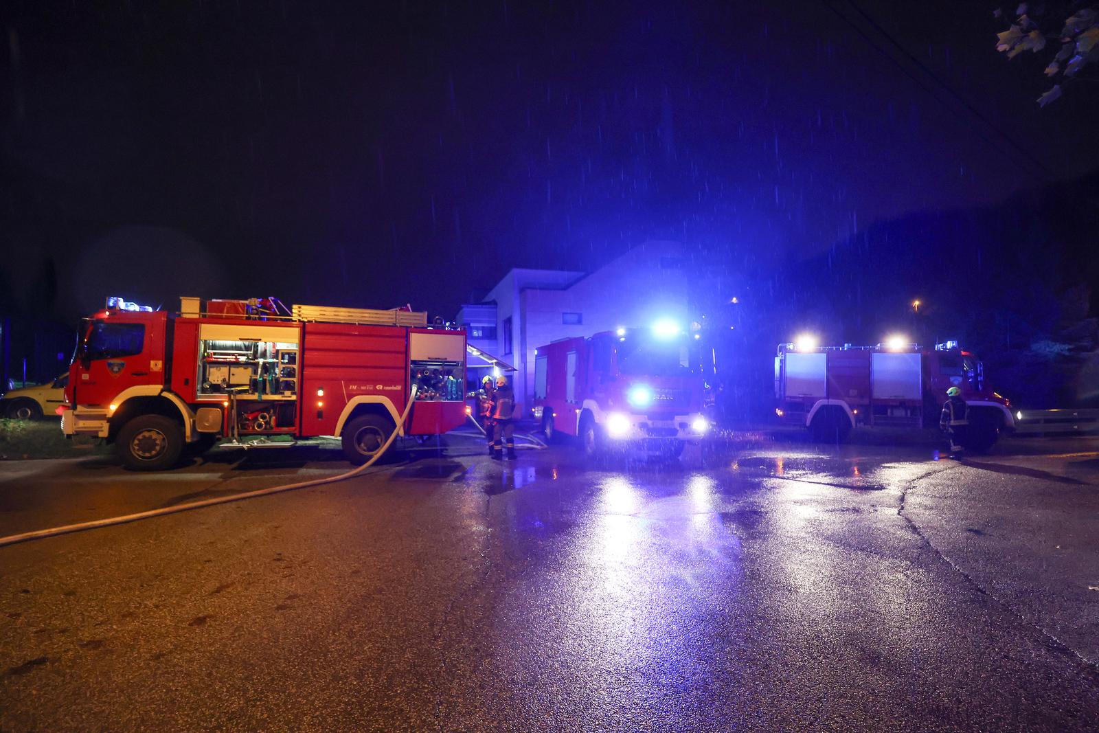 Zagreb: U naselju Gračani izbio požar