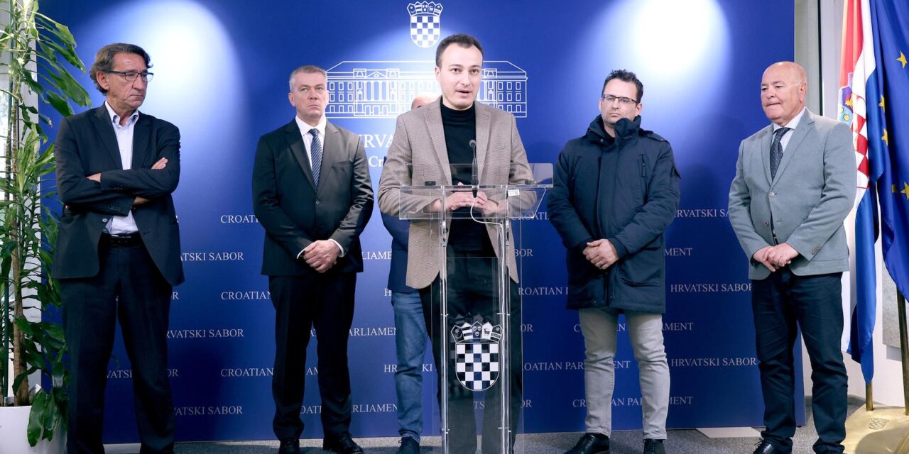 Zagreb: Konferencija za medije nakon okruglog stola &#8220;Sloboda govora &#8211; postoje li zabranjene teme?&#8221;