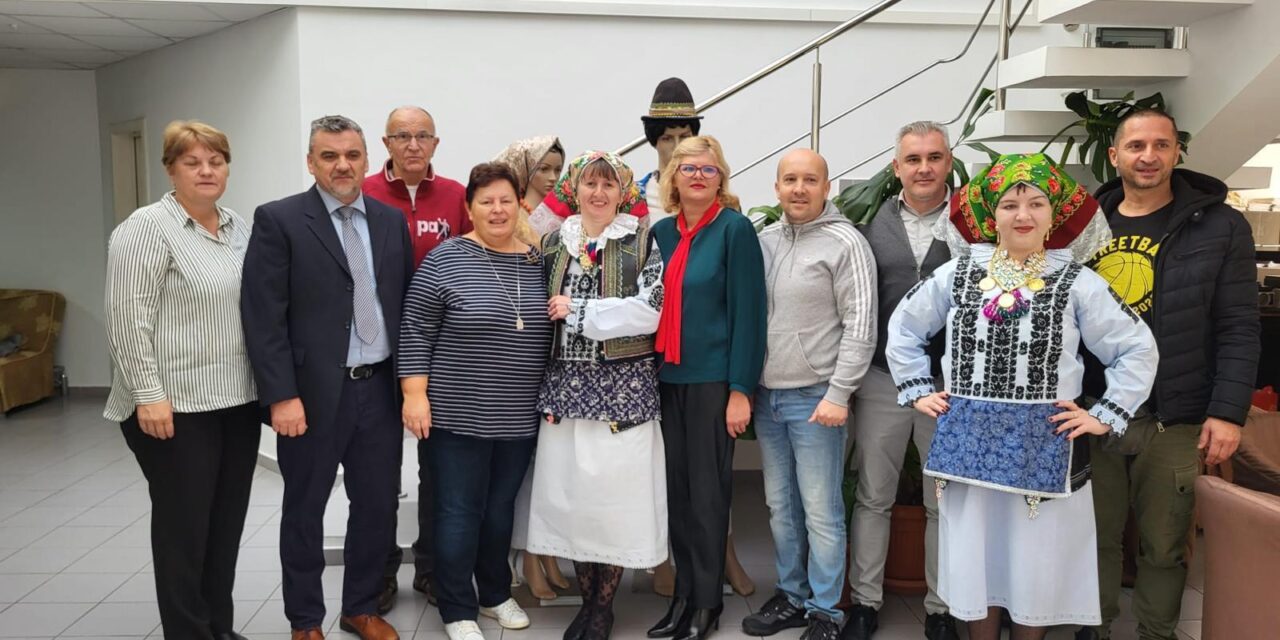 WhatsApp Image 2025-11-17 at 09.30.26