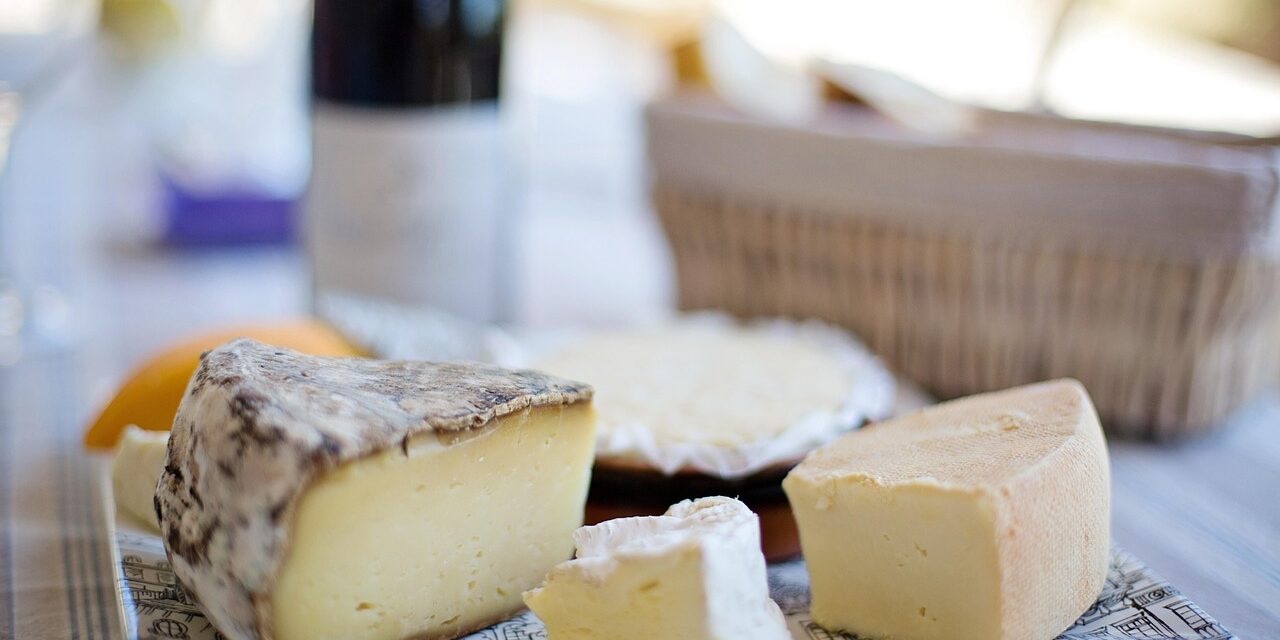 cheese-tray-1433504_1280