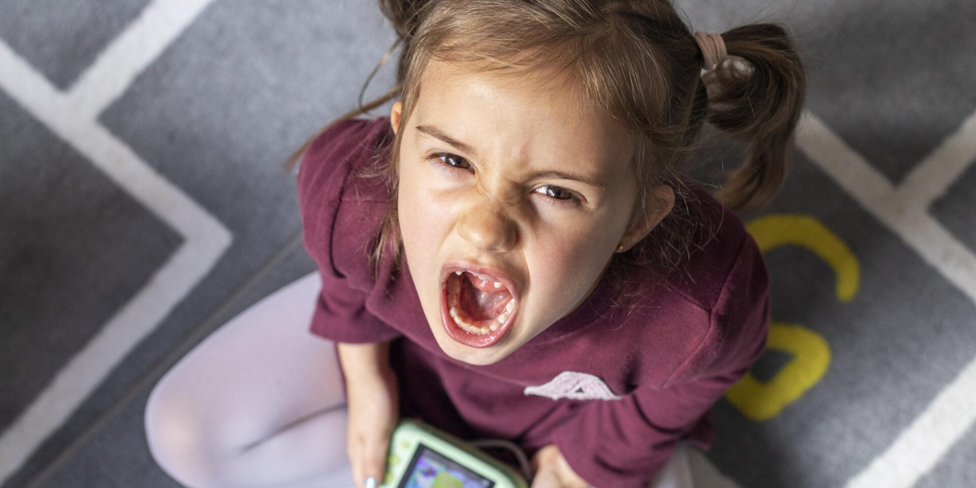 child dijete tantrum
