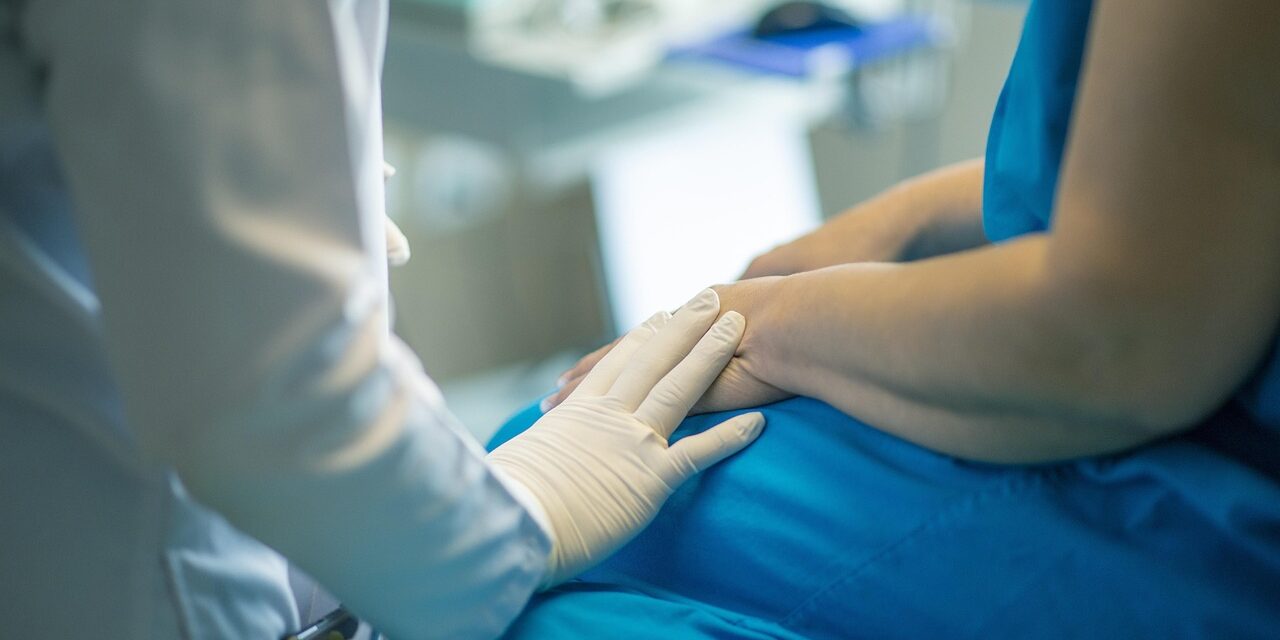 treatment bolnica liječnik pacijent