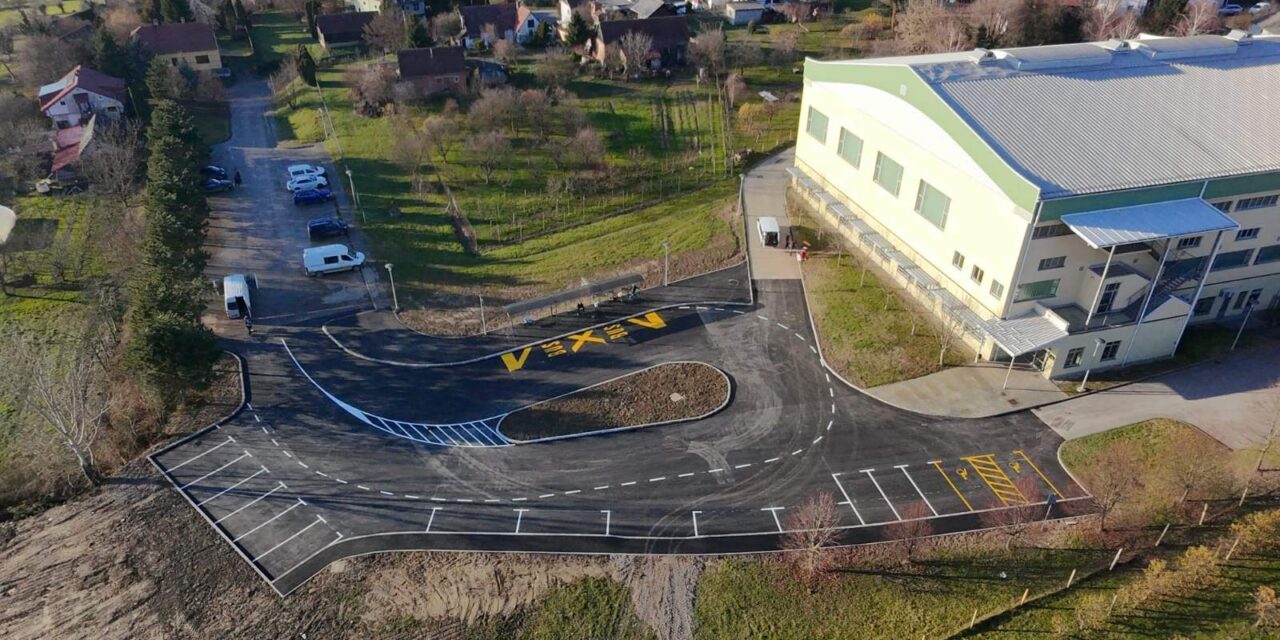 0-04-05-86833fd3cc170032635f205b4cbcee1cf0fec83668df36b0d1c848691b813f01_6e61c22f558aa9af