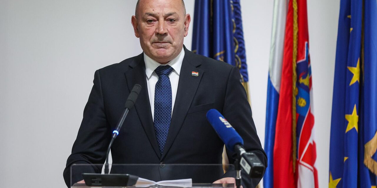 Zagreb: Ministar Tomo Medved uru?io je braniteljske zahvalnice postrojbama iz Domovinskog rata