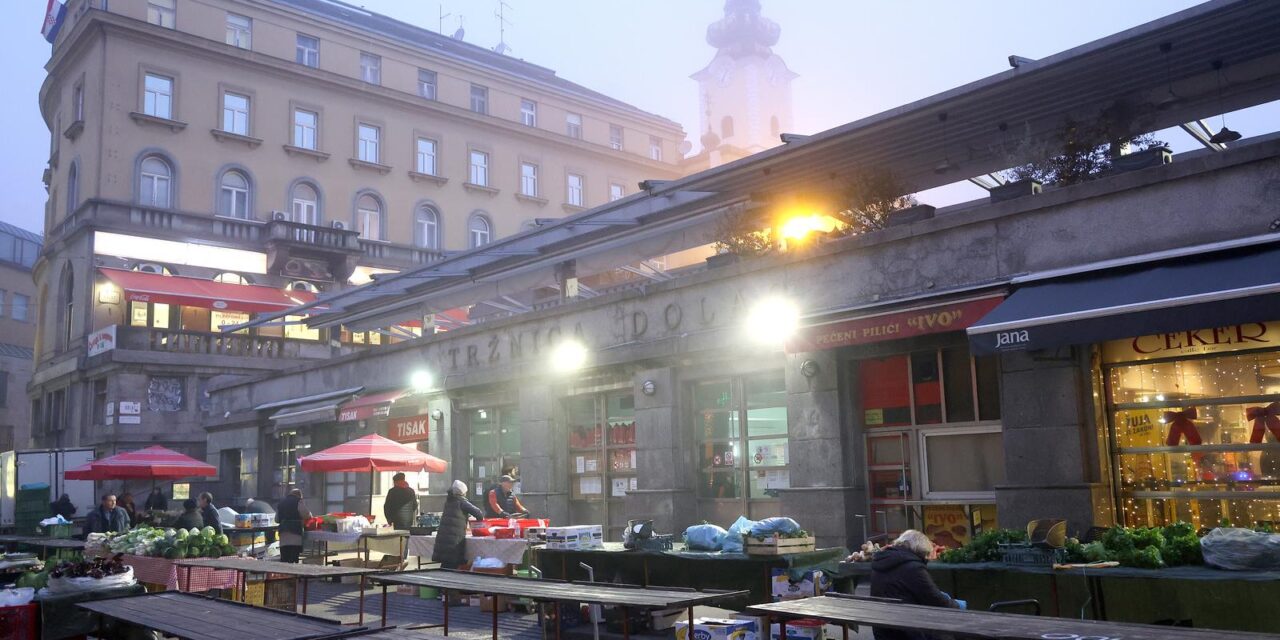 Zagreb: Zatvoreni dio tržnice Dolac niti danas ne radi