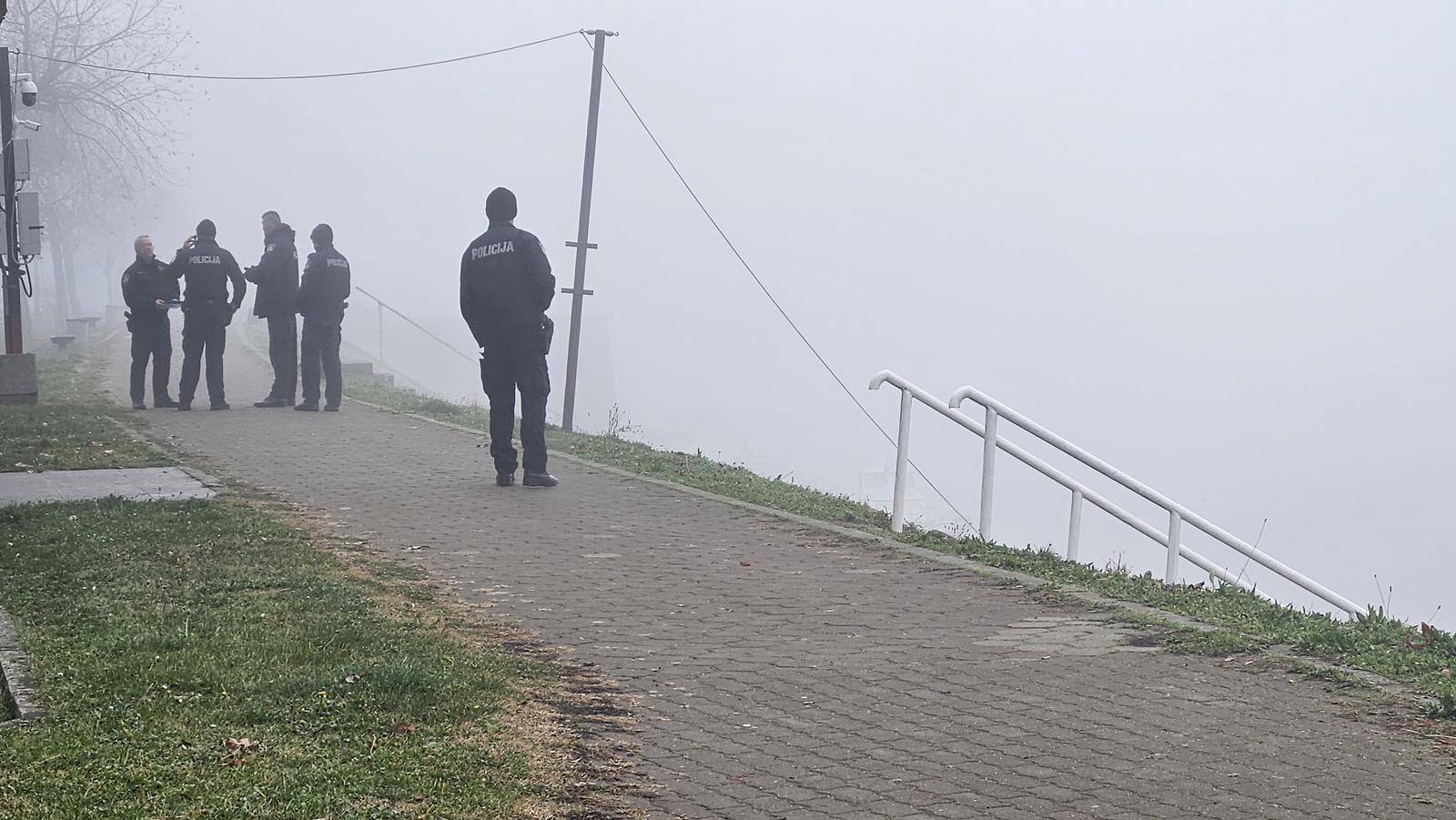 U Savi kod Slavonskog Broda  prevrnuo se čamac s ljudima, najmanje jedna osoba poginula