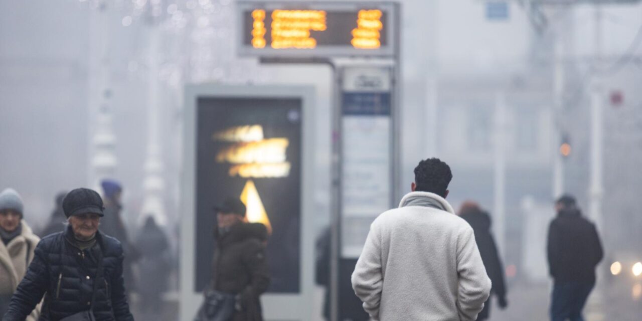 Ulice u centru Zagreba prekrivene su maglom