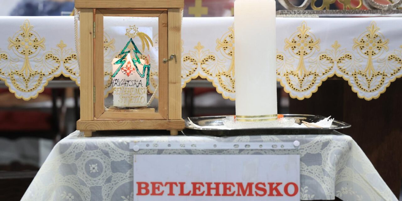 Zagreb: Izviđači donijeli Betlehemsko svjetlo mira u Hrvatsku