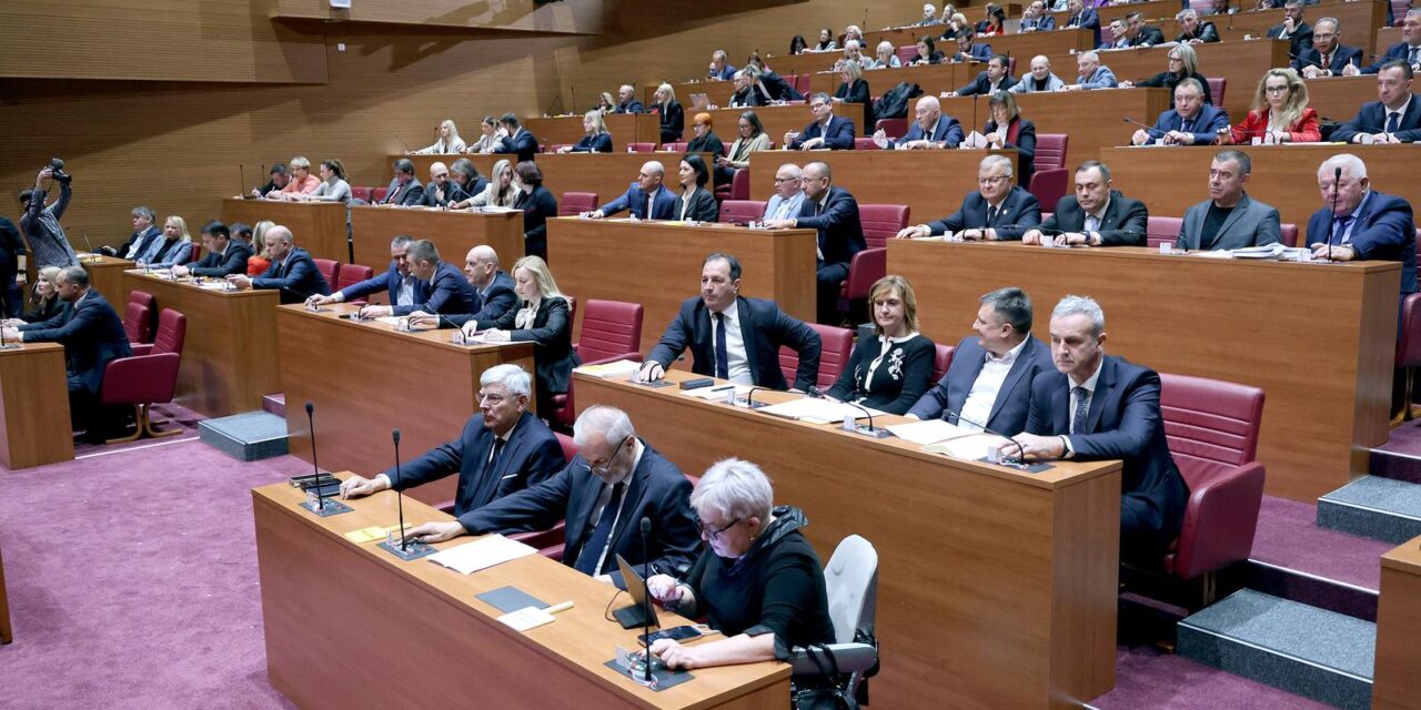 Zagreb: Sabor glasovanjem zaključuje 8. sjednicu