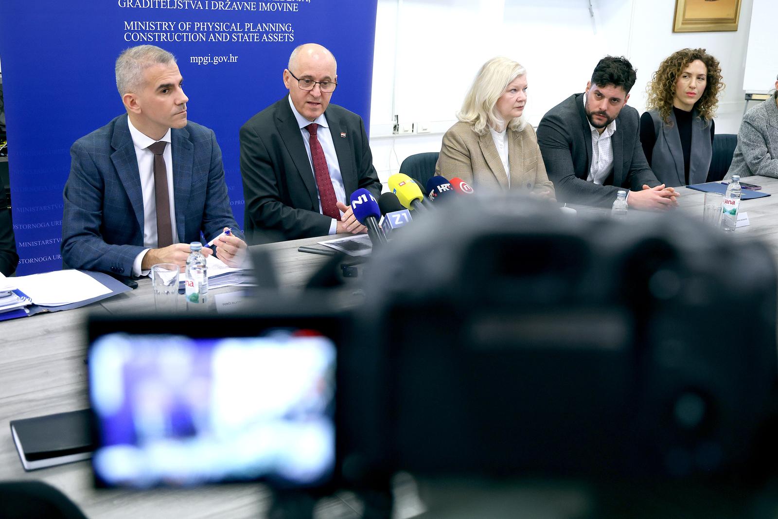 Zagreb:  Branko Bačić o Vjesniku