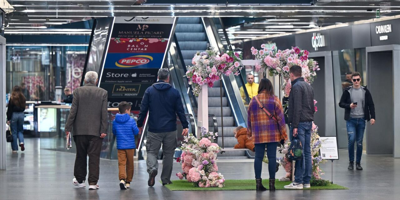 Zagreb: Građani su i danas odlučili obaviti kupovinu iako je za mnoge neradan dan