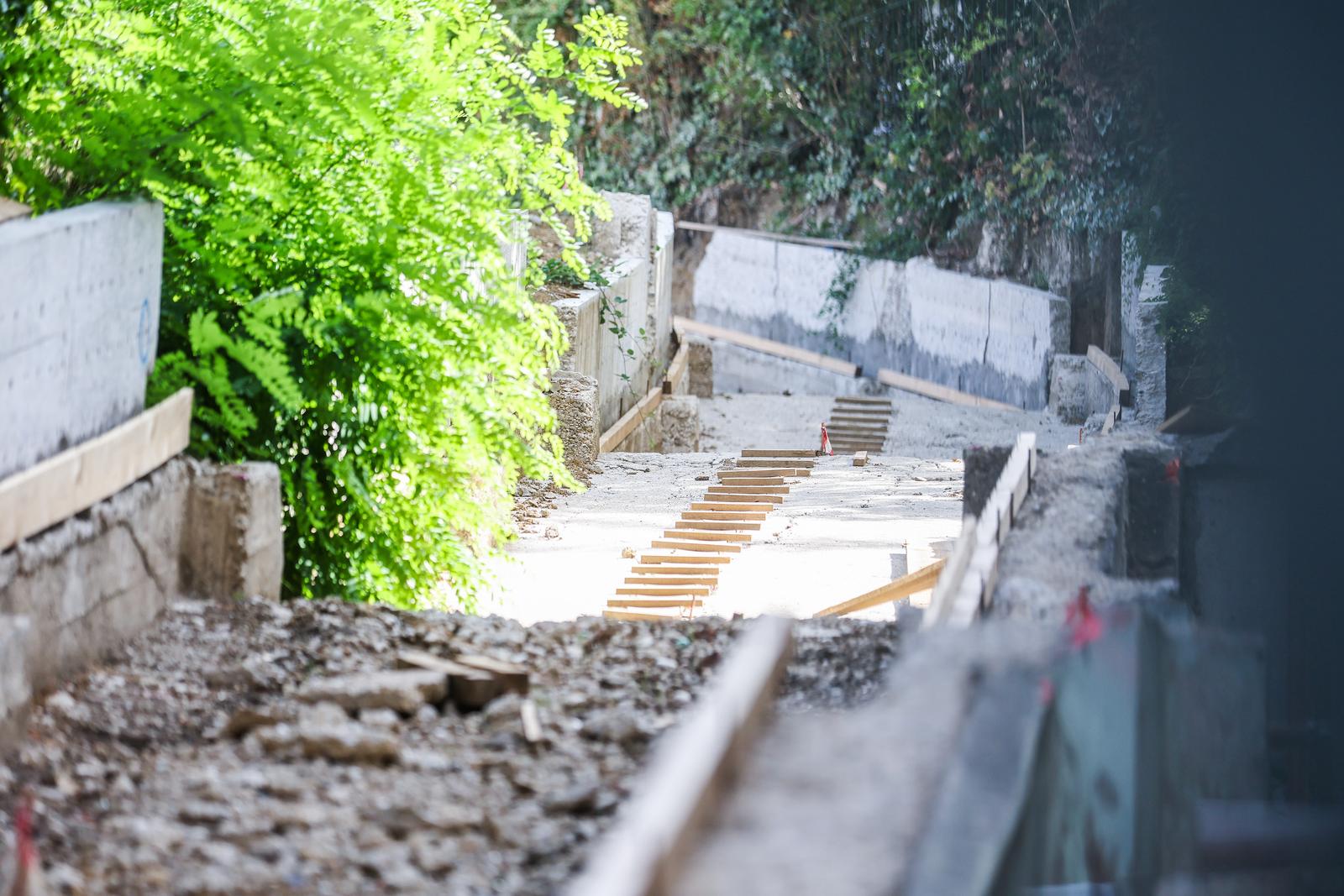 Zagreb: Traju radovi obnove Schlosserovih stuba