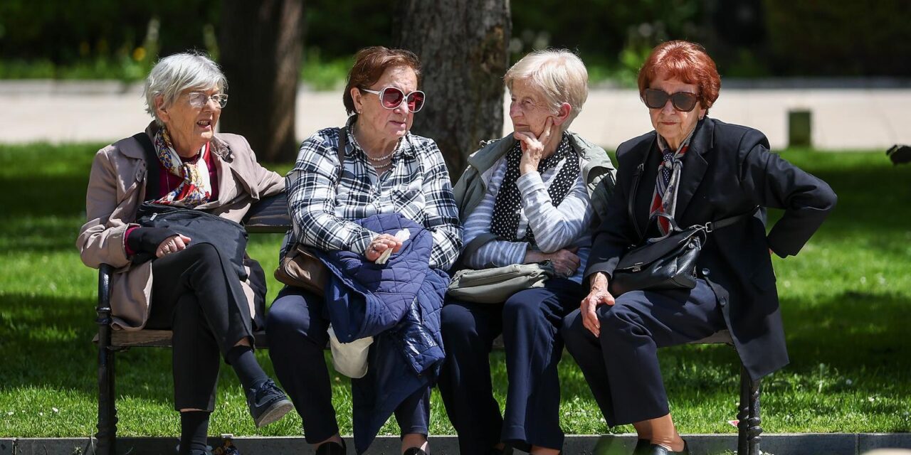 Brojni turisti i građani uživaju u Sarajevu