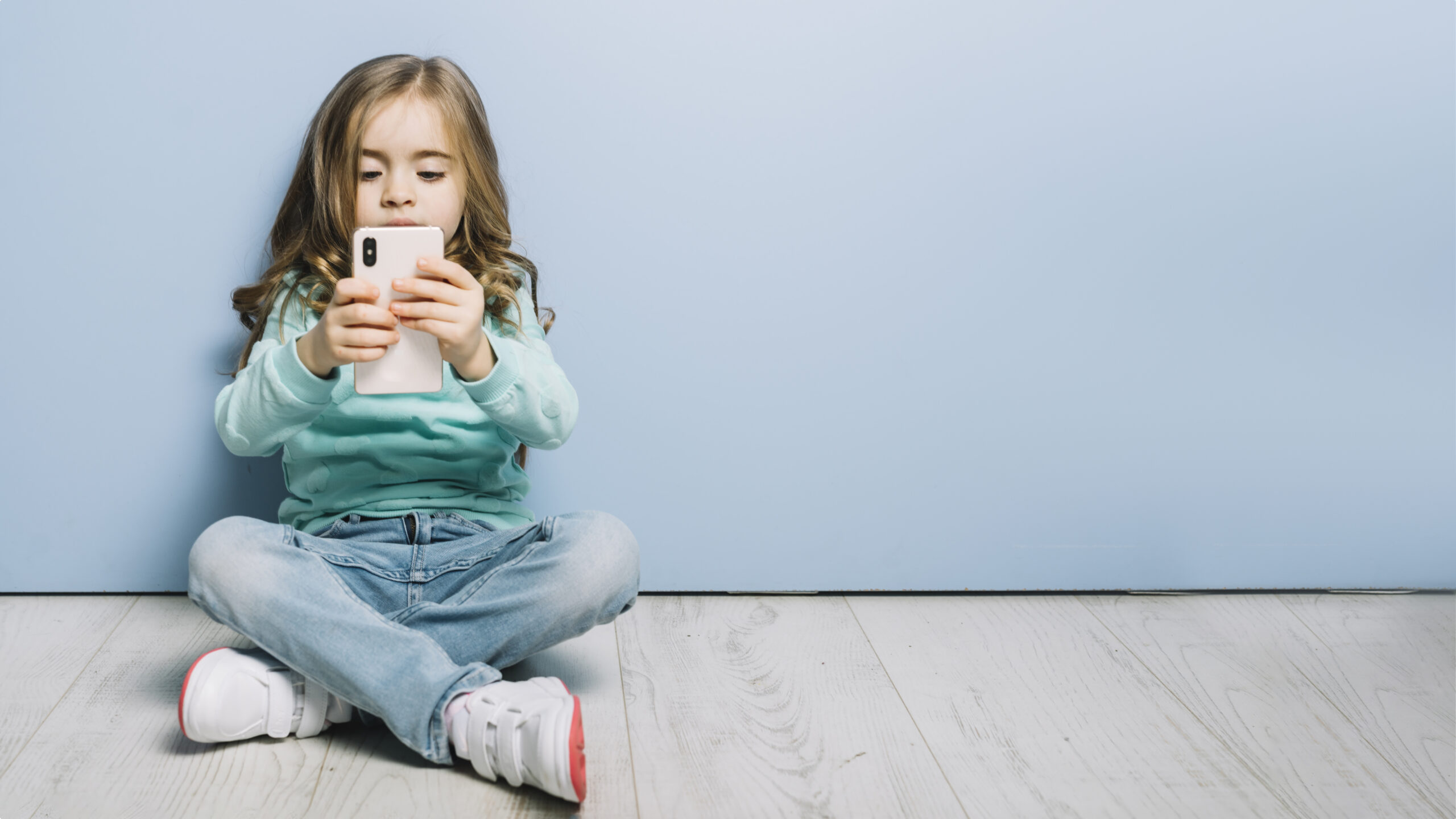dijete ekran mobitel