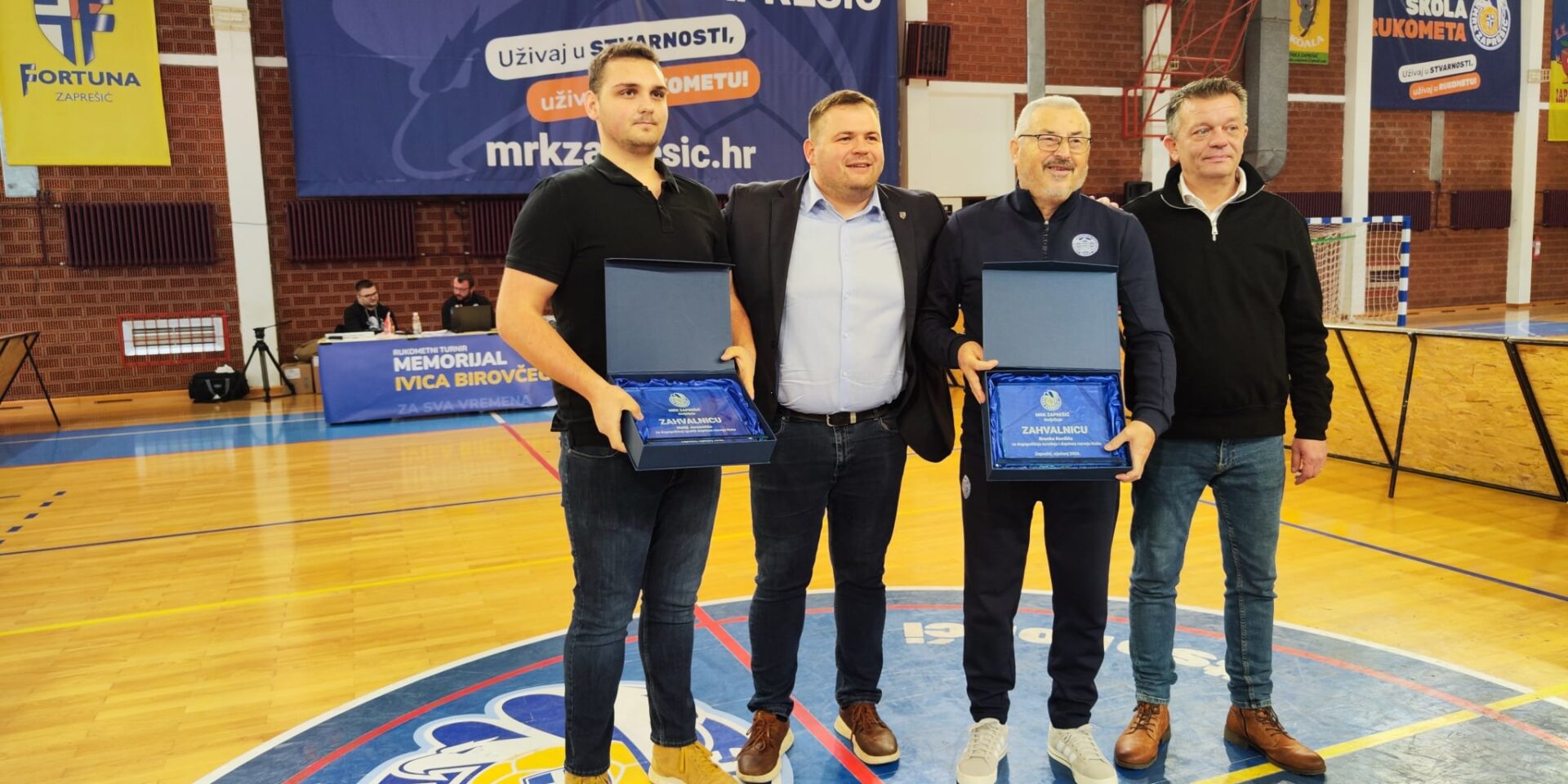 3d5e2b9a-6b93-446f-afc6-292f8e7e9906