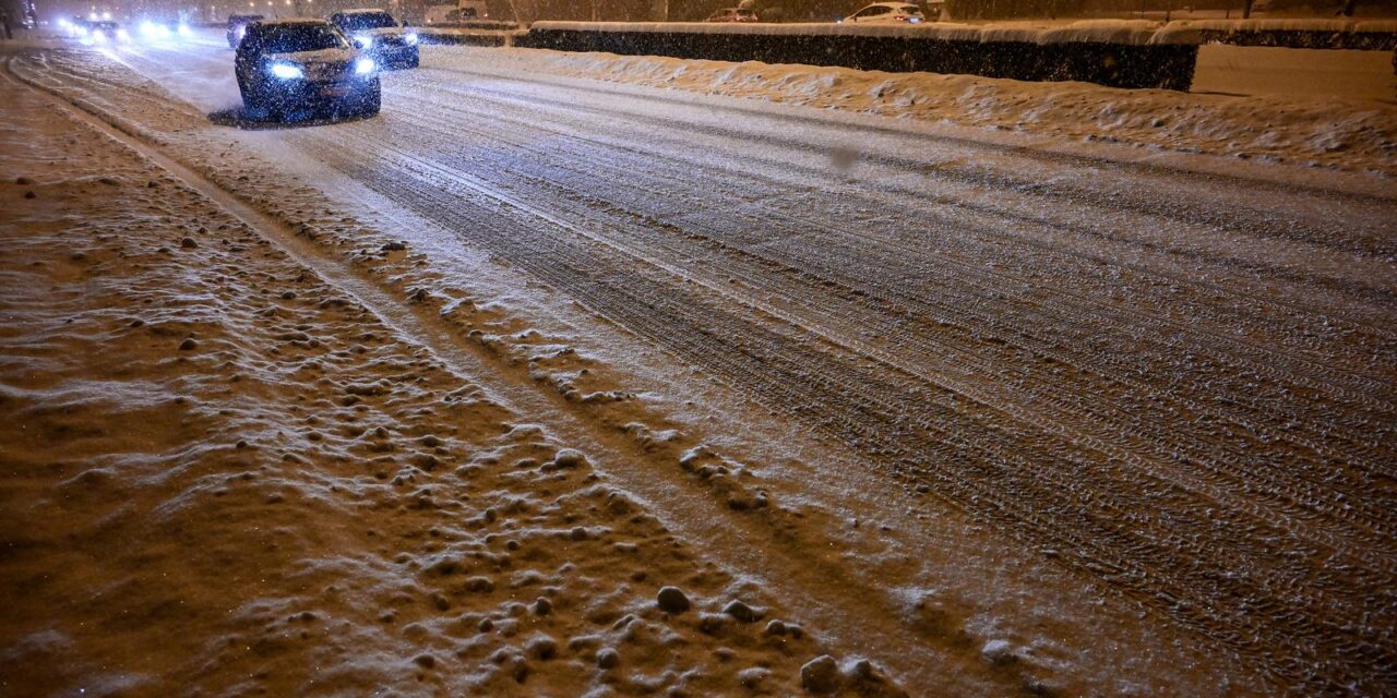 Zagreb: Snijeg pada bez prestanka od jutros