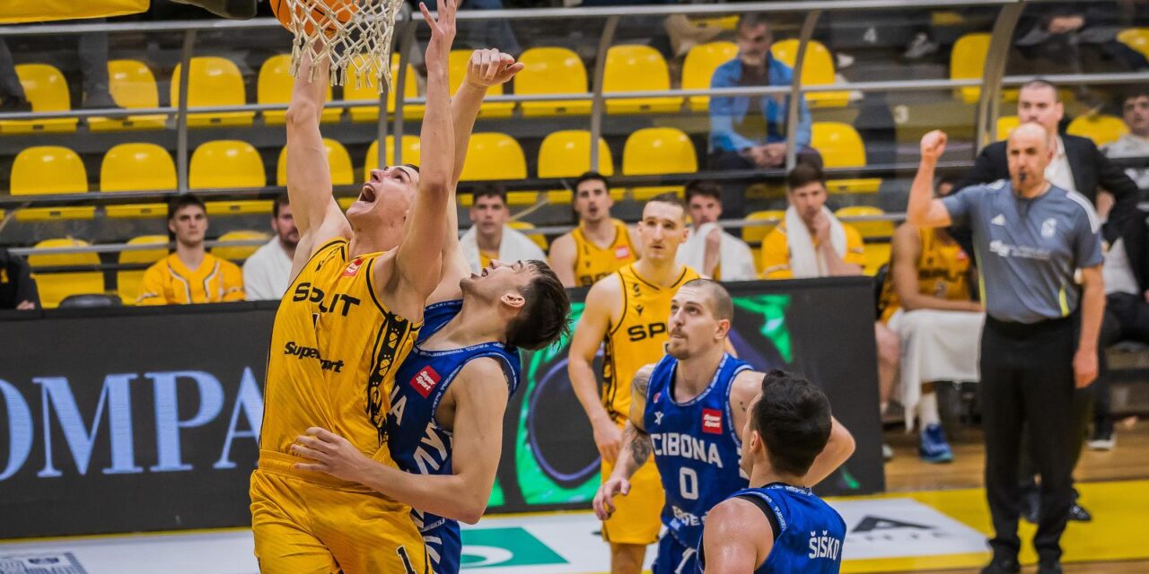 Susret Splita i Cibone u utakmici 16. kola SuperSport Premijer lige