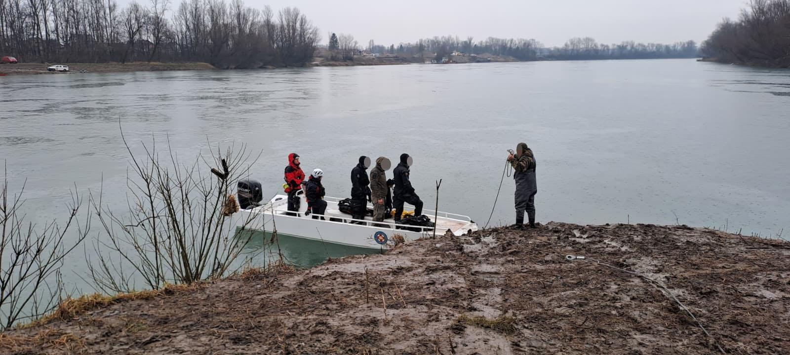 HGSS i Ronioci ATJ Lučko u Savi kod Jasenovca našli tijelo žene
