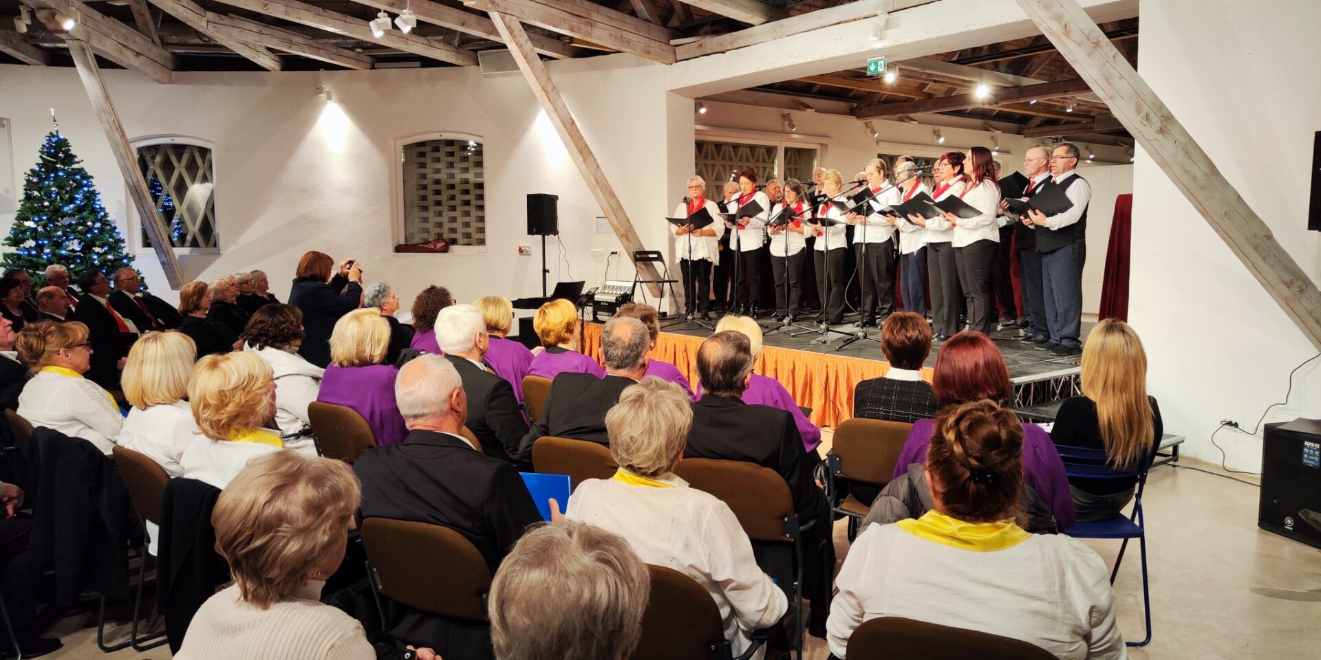 e5b43dba-257a-45c7-8c27-8e76cb67b9b1