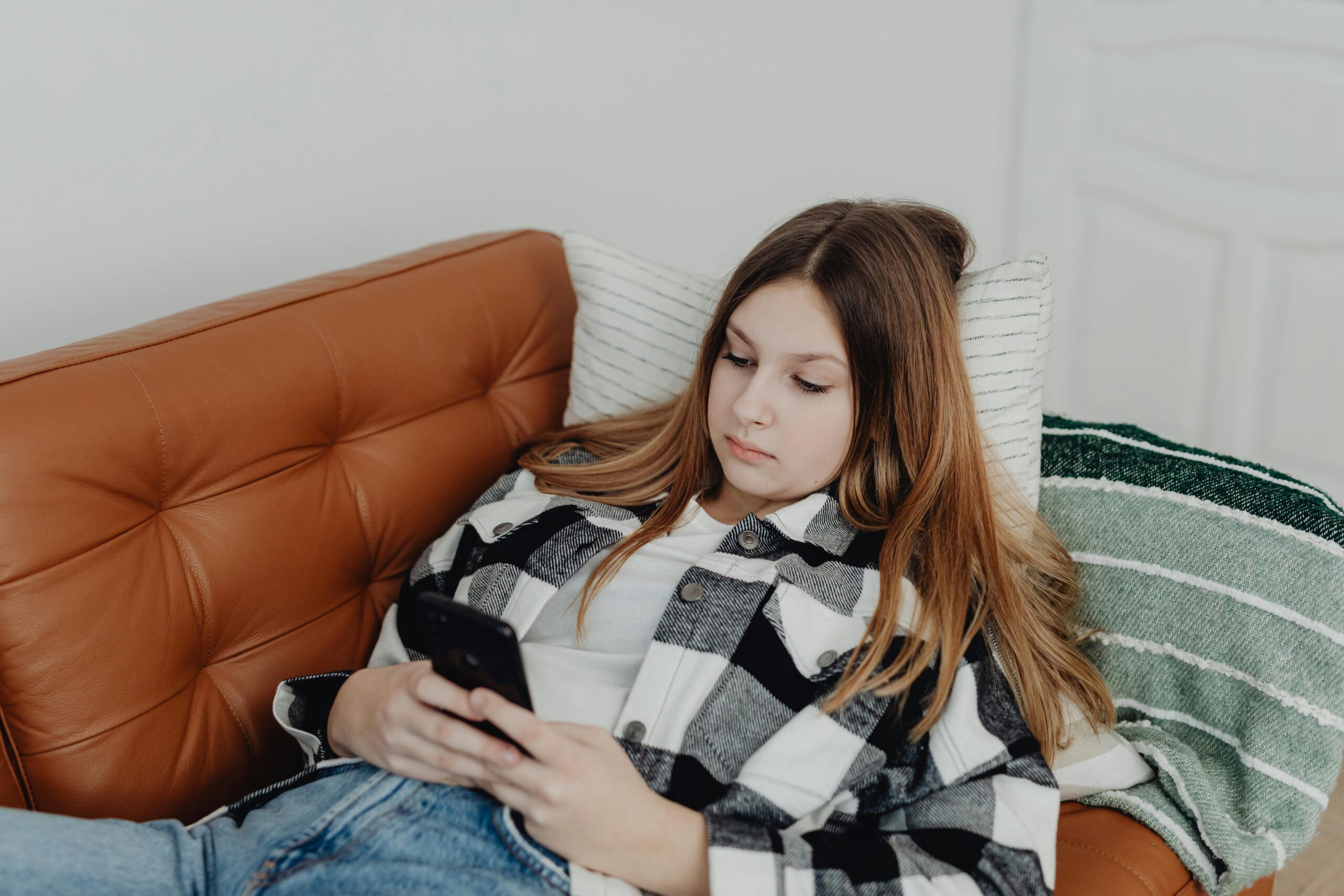 pexels-karola-g-6255945