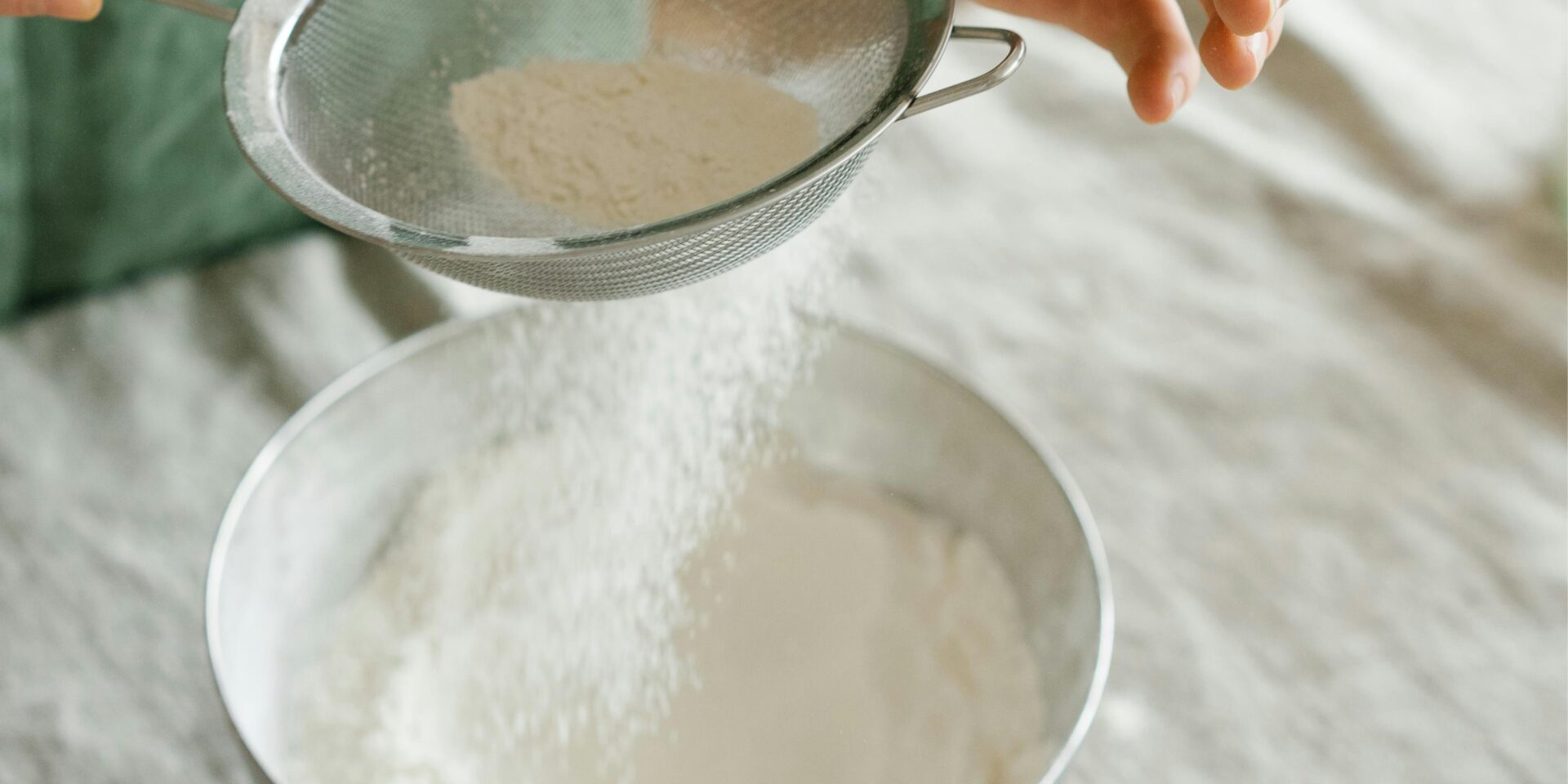 pexels-mikhail-nilov-6957413