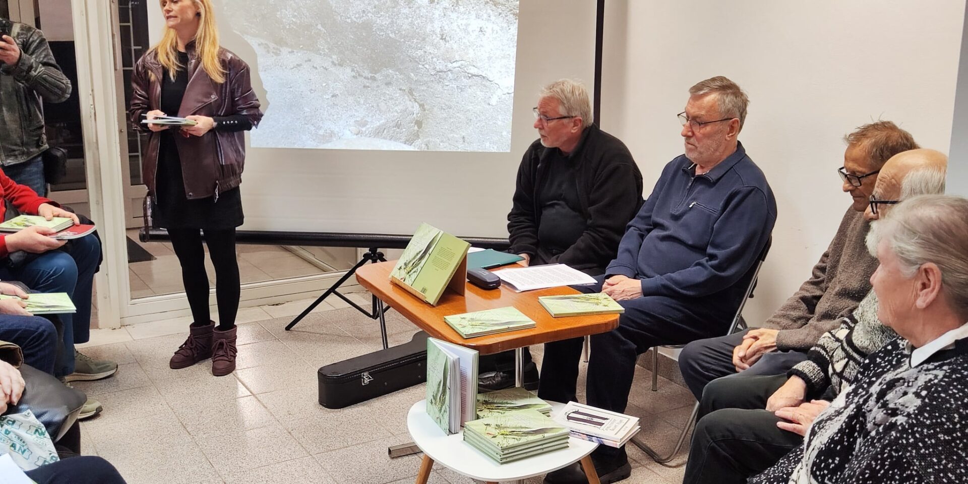 1d02b60c-dc68-4219-939b-3c91a272794a