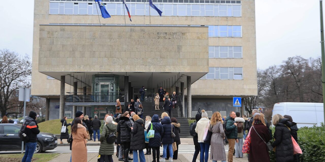 Zagreb: Evakuacija Gradskog poglavarstva zbog dojave o eksplozivnoj napravi