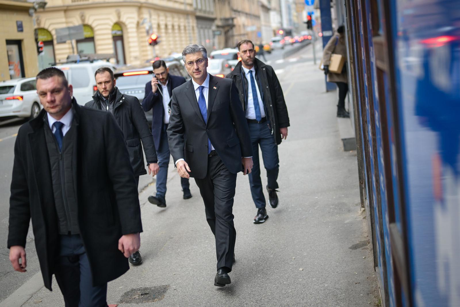 Zagreb: Dolazak članova HDZ-a na sjednicu Predsjedništva stranke