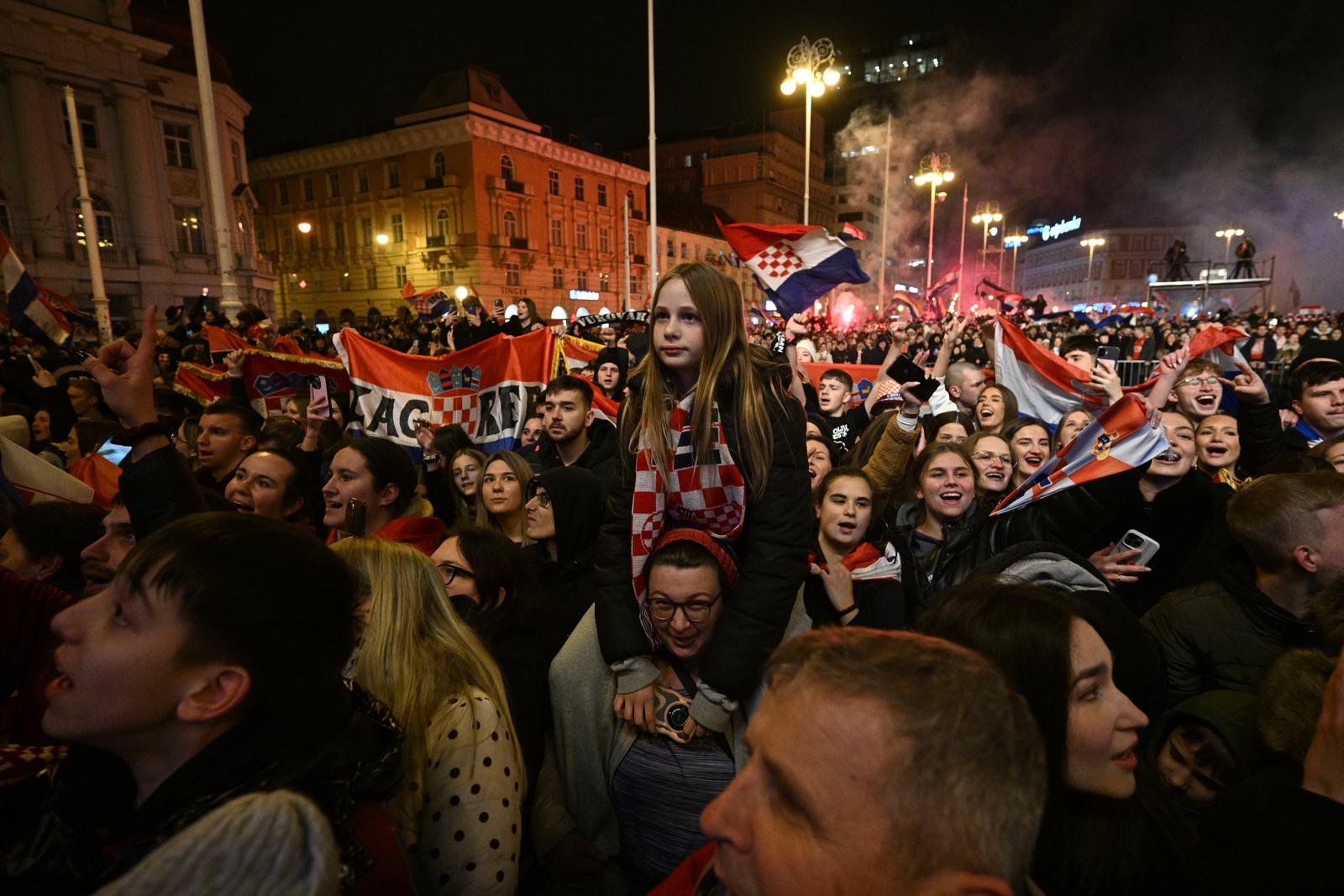Zagreb: Izložba fotografija „Zore i sutoni” Maroja Vučićevića