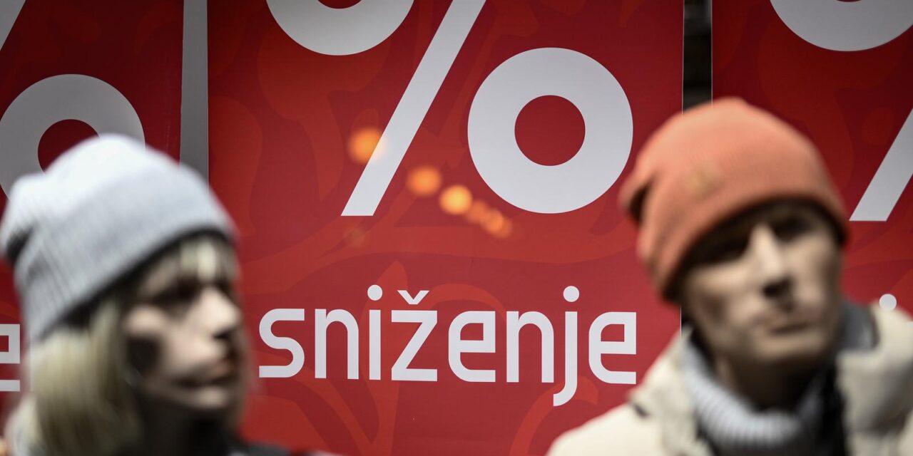Zagreb: Sezonska sniženja u trgovinama
