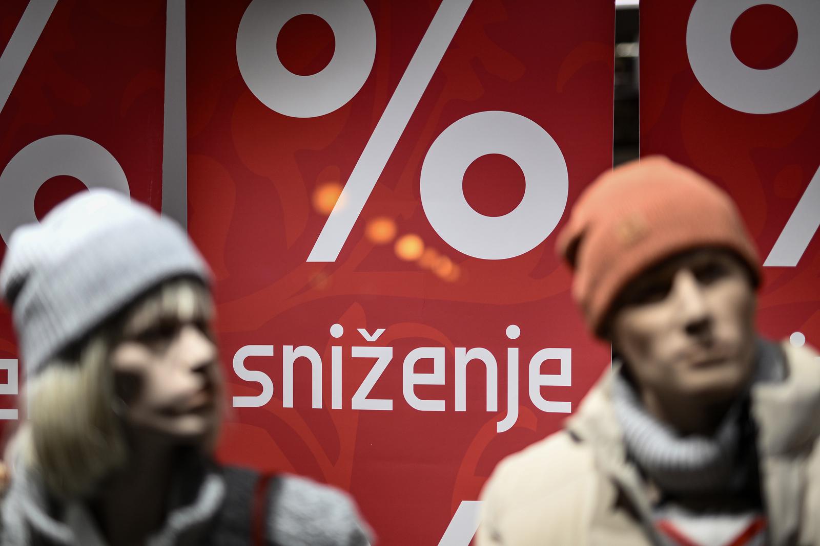 Zagreb: Sezonska sniženja u trgovinama
